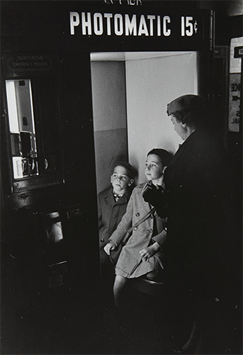Esther Bubley’s Untitled (Photomatic)