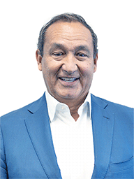 Oscar Munoz headshot