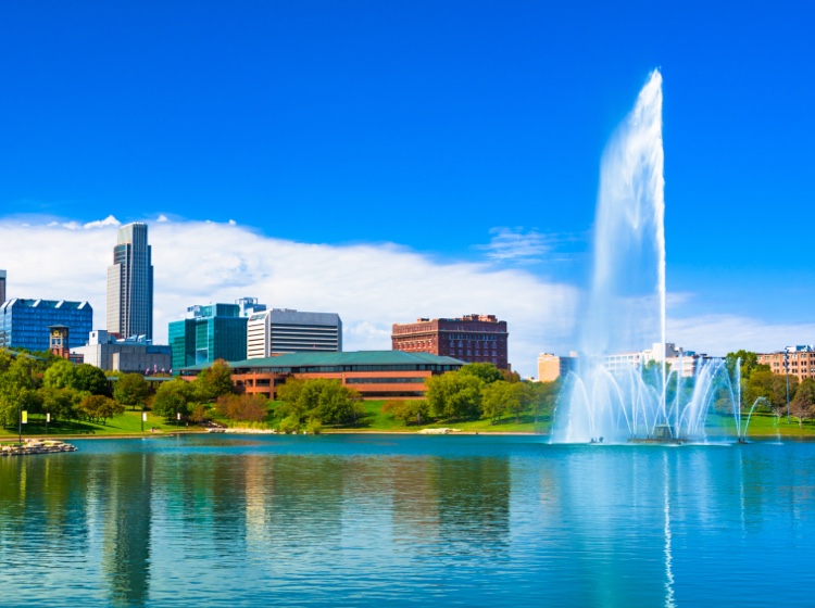 Omaha skyline with fountain in the foreground