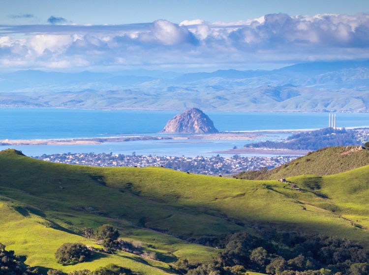 View of the hills and ocean in San Luis Obispo
