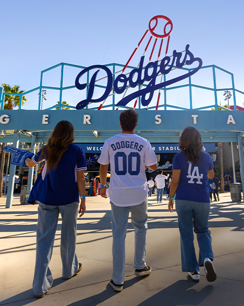 Image of family walking into Dodgers Stadium